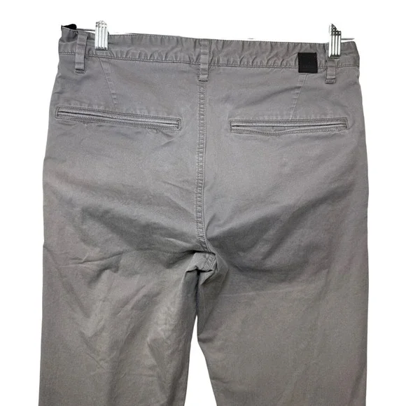 Vuori Meta Pant Mens 32 Charcoal Grey Stretch Chino Technical Trousers V430